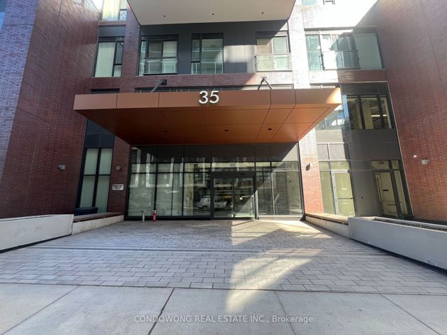 1116 - 35 Tubman Ave
