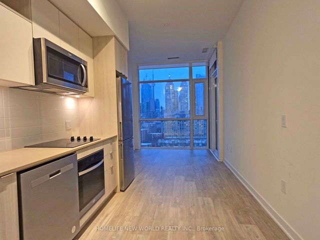 1130 - 121 Lower Sherbourne St