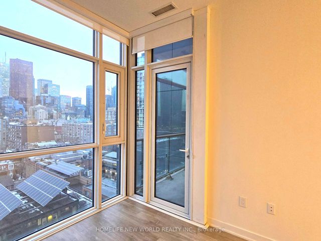 1130 - 121 Lower Sherbourne St