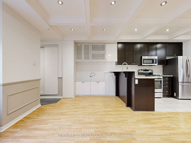 118 - 19 Coneflower Cres
