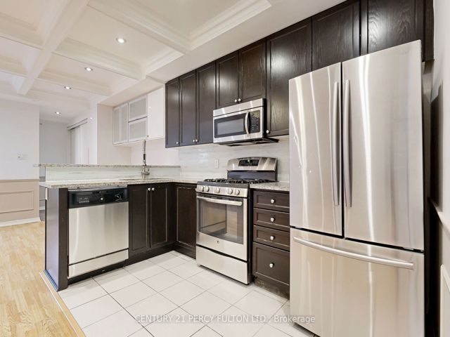 118 - 19 Coneflower Cres
