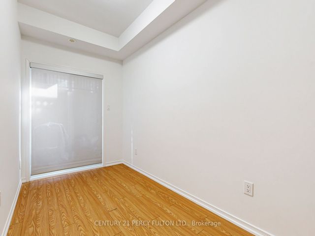 118 - 19 Coneflower Cres