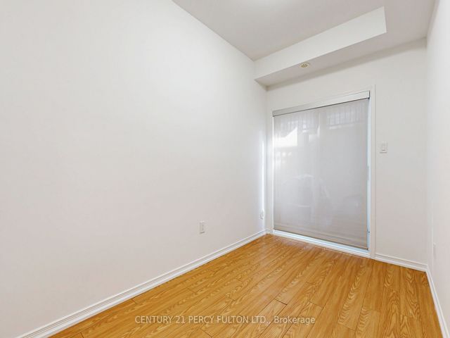 118 - 19 Coneflower Cres