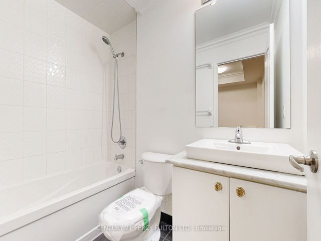 118 - 19 Coneflower Cres