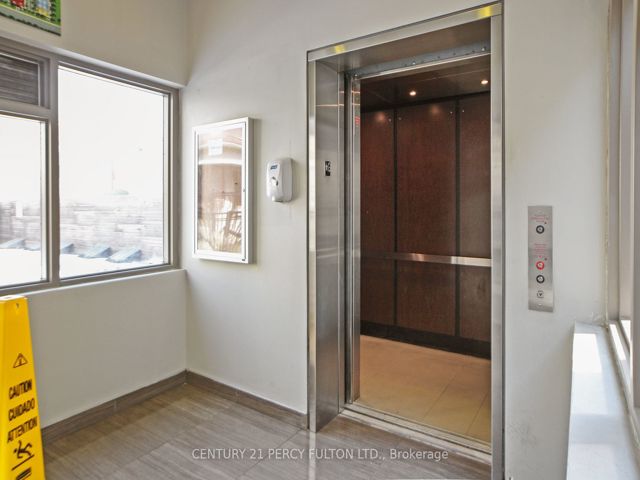 118 - 19 Coneflower Cres