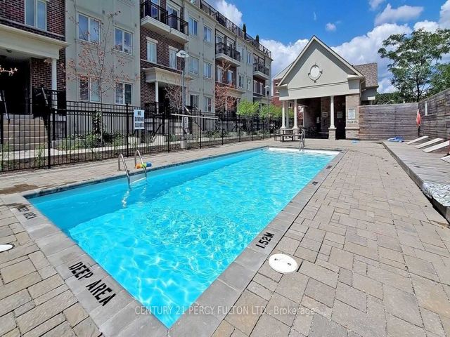 118 - 19 Coneflower Cres