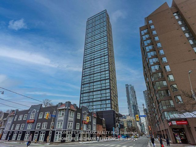 1012 - 319 Jarvis St
