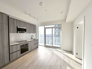 2612 - 117 Broadway Ave