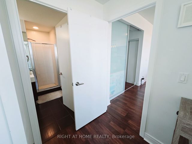 1005 - 35 Brian Peck Cres
