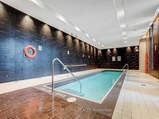 1005 - 35 Brian Peck Cres