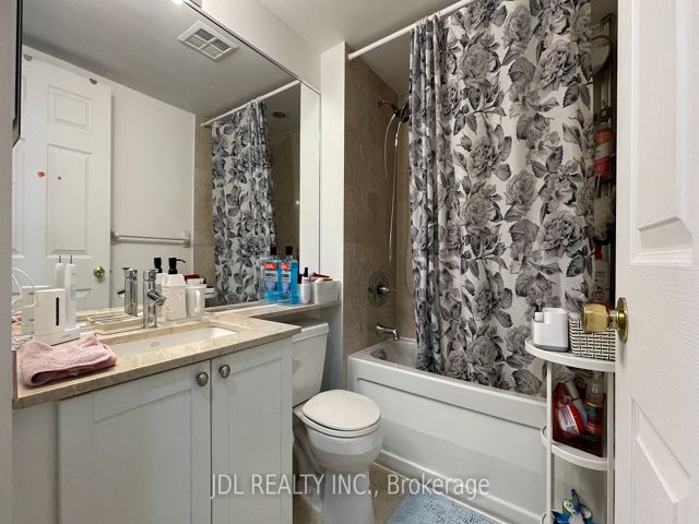 310 - 761 Bay St