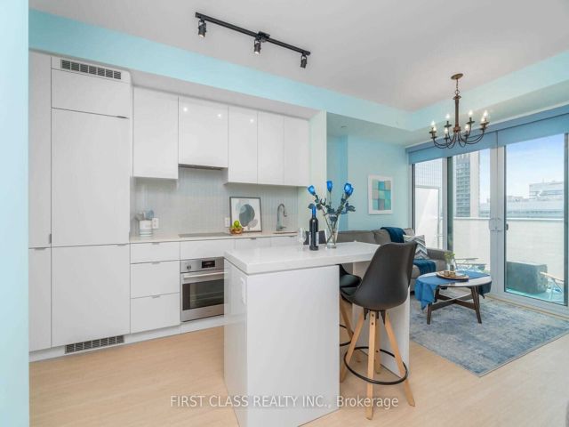 2313 - 7 Grenville St