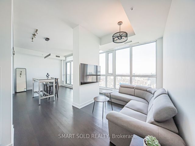3701 - 30 Nelson St