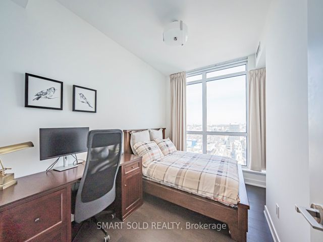 3701 - 30 Nelson St