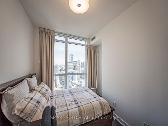 3701 - 30 Nelson St