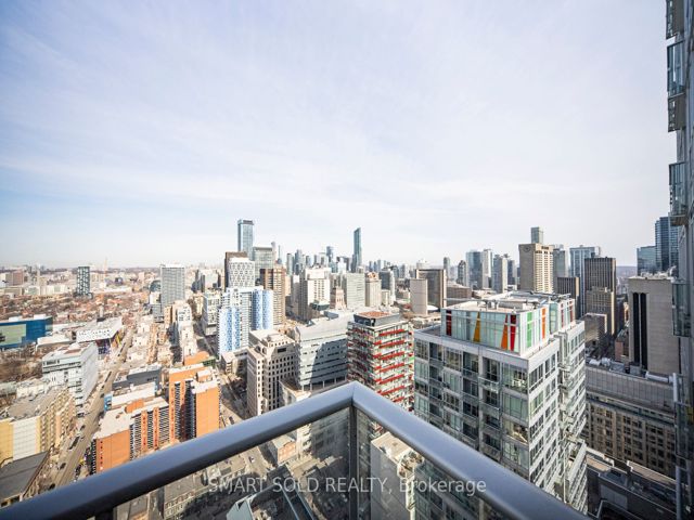 3701 - 30 Nelson St
