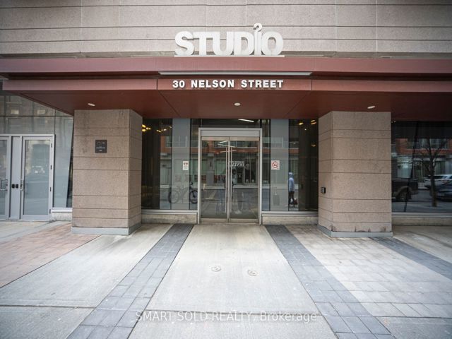 3701 - 30 Nelson St