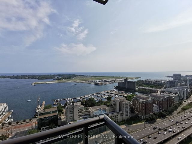 3912 - 11 Brunel Crt