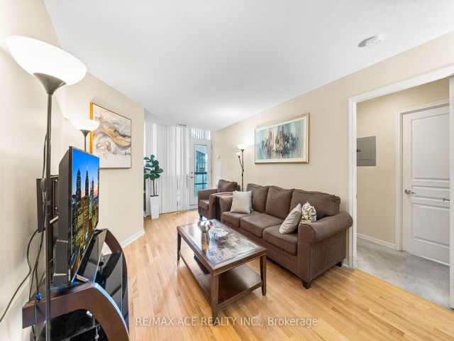 317 - 509 Beecroft Rd