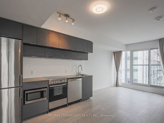 5303 - 181 Dundas St E