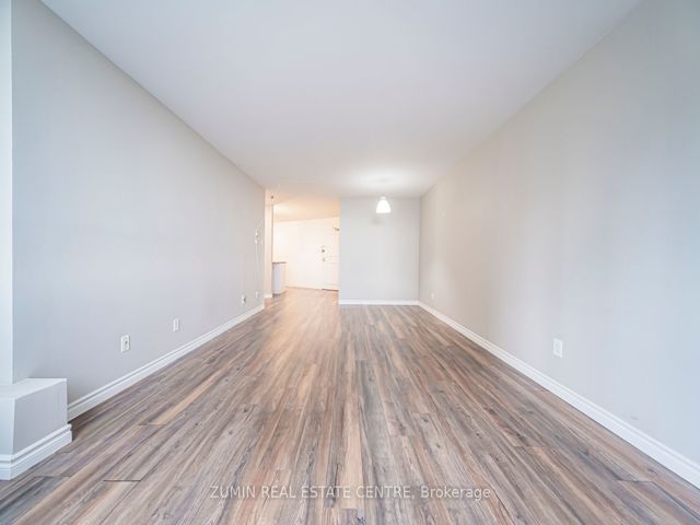 1304 - 260 Queens Quay W
