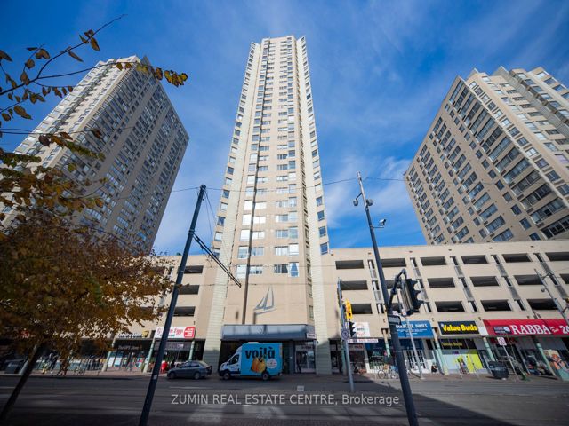 1304 - 260 Queens Quay W