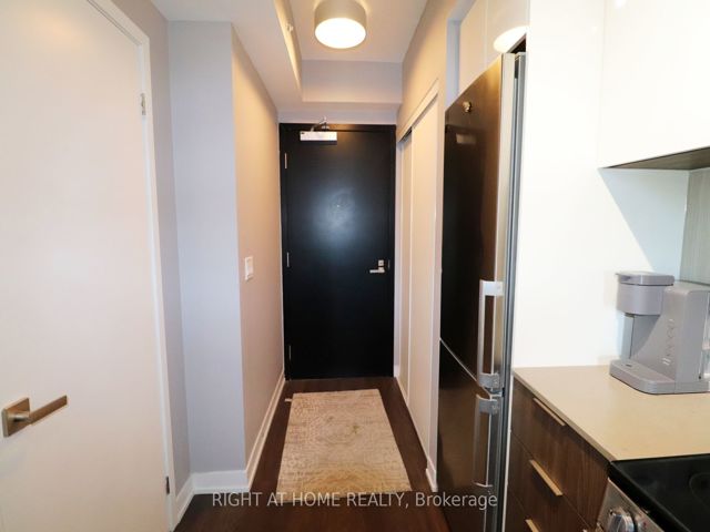 541 - 31 Tippet Rd