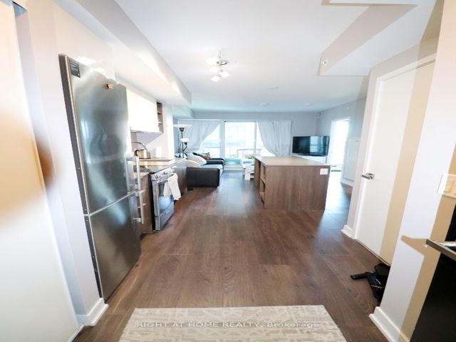541 - 31 Tippet Rd