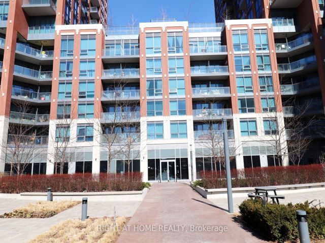 541 - 31 Tippet Rd