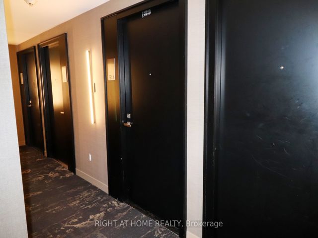 541 - 31 Tippet Rd