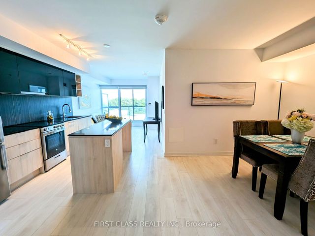 411 - 31 Tippett Rd