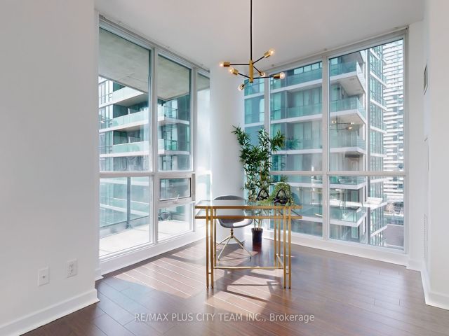1910 - 18 Harbour St