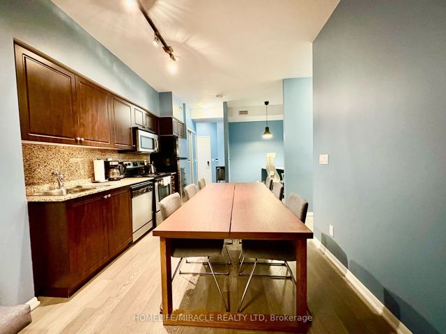 2809 - 215 Fort York Blvd