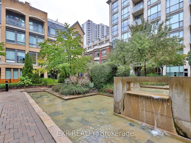 320 - 18 Beverley St