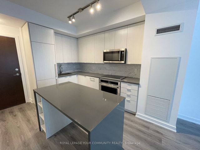 1208 - 38 Iannuzzi St
