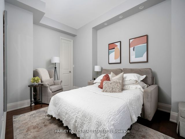 2901 - 35 Hayden St