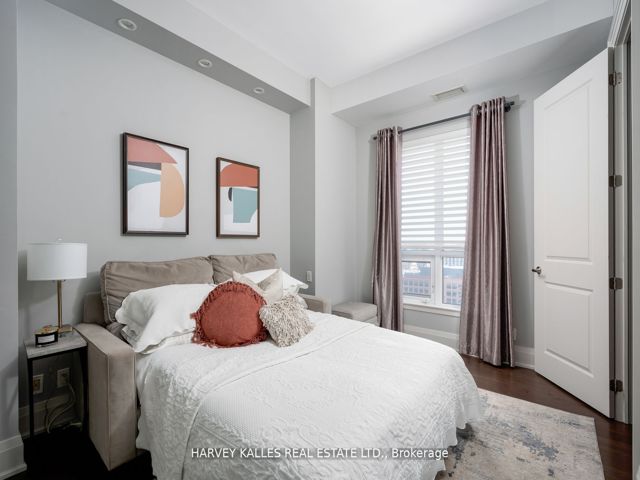 2901 - 35 Hayden St