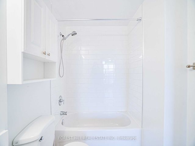 402 - 350 Lonsdale Rd