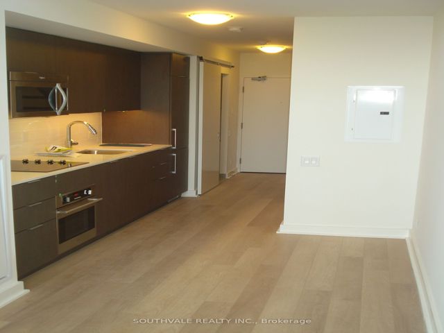 624 - 5 Hanna Ave