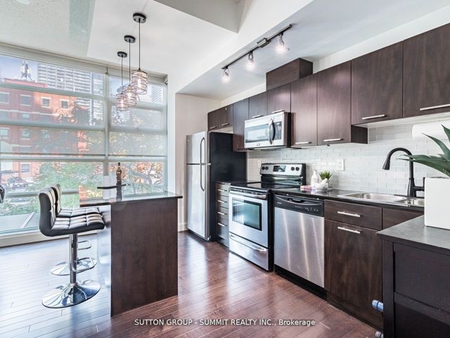 209 - 397 Front St W