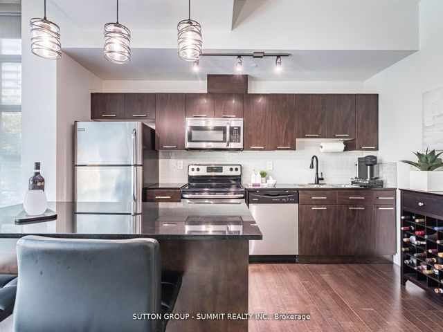 209 - 397 Front St W
