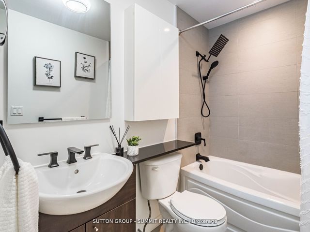 209 - 397 Front St W