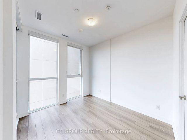 608 - 1603 Eglinton Ave W