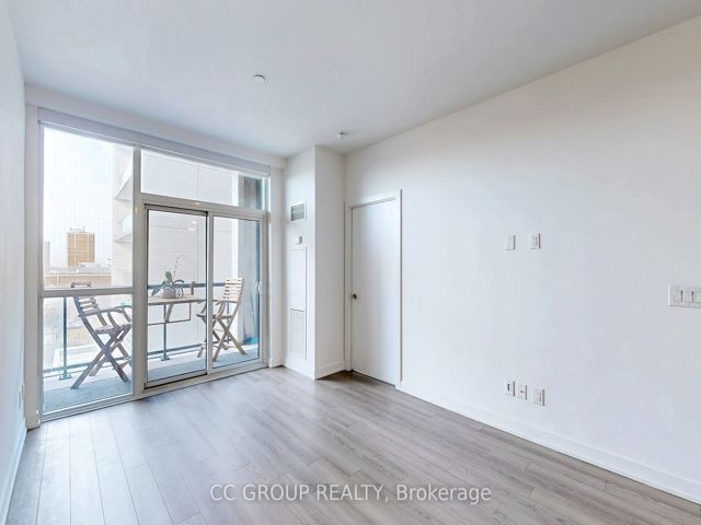 608 - 1603 Eglinton Ave W
