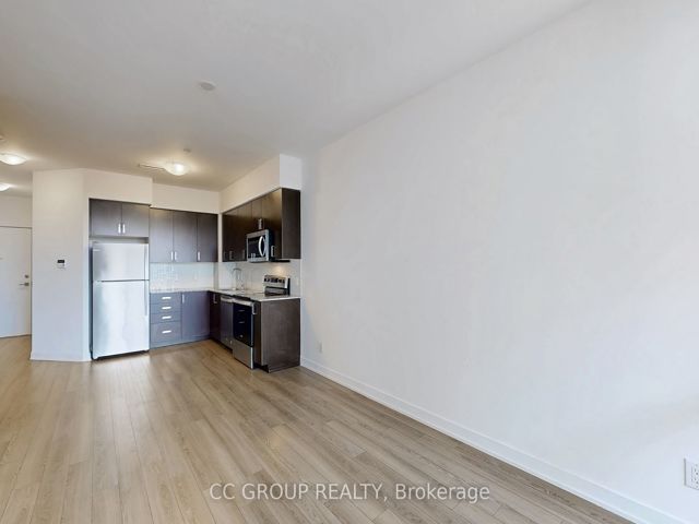 608 - 1603 Eglinton Ave W