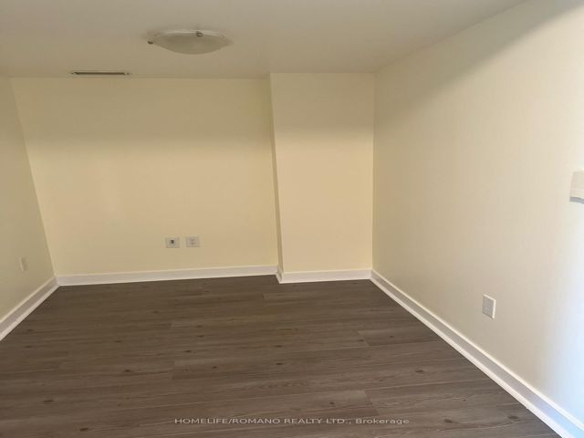 2305 - 25 Telegram Mews