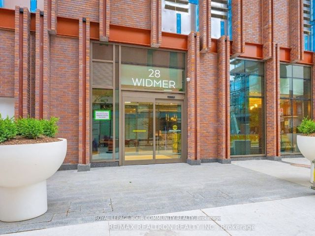 GPH29 - 28 Widmer St S