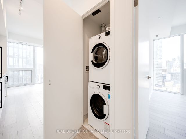 2006 - 82 Dalhousie St