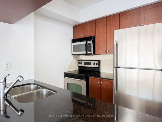 1306 - 60 St Clair Ave W