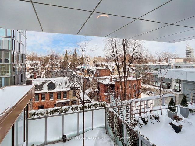 306 - 170 Avenue Rd W